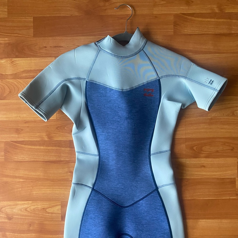 Billabong women’s springsuit